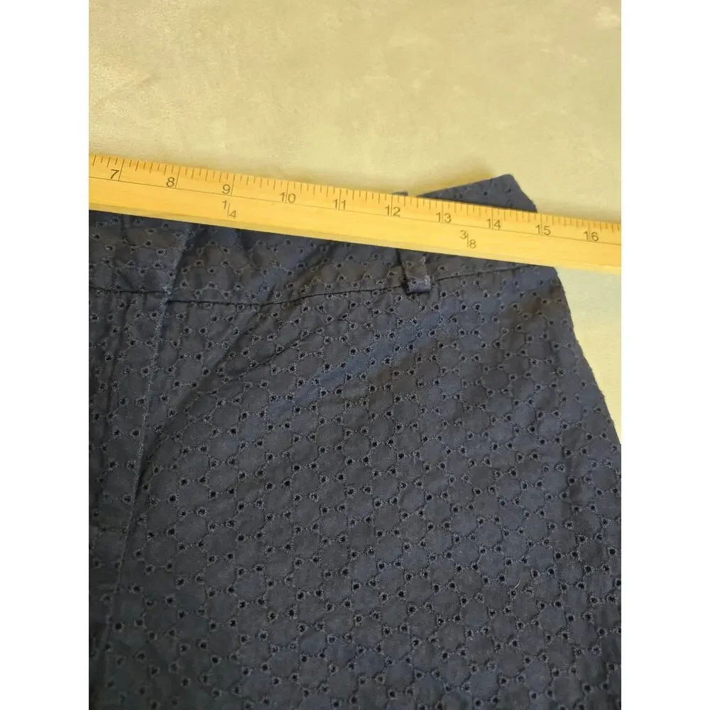 Talbots Navy Eyelett Women's Shorts Size 4 - Picture 8 of 9